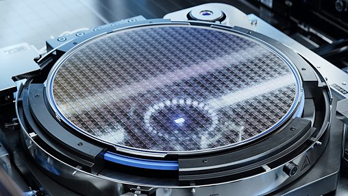 Semiconductor cleanroom engineer